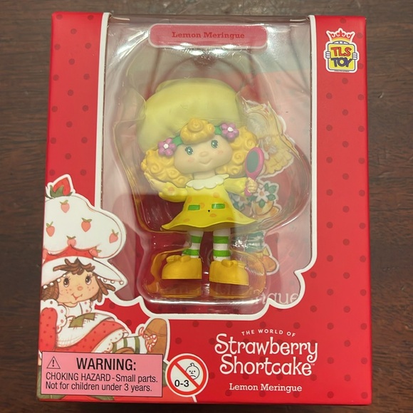 The Loyal Subjects Strawberry Shortcake Lemon Meringue CheeBee Mini Figure - Picture 4 of 8